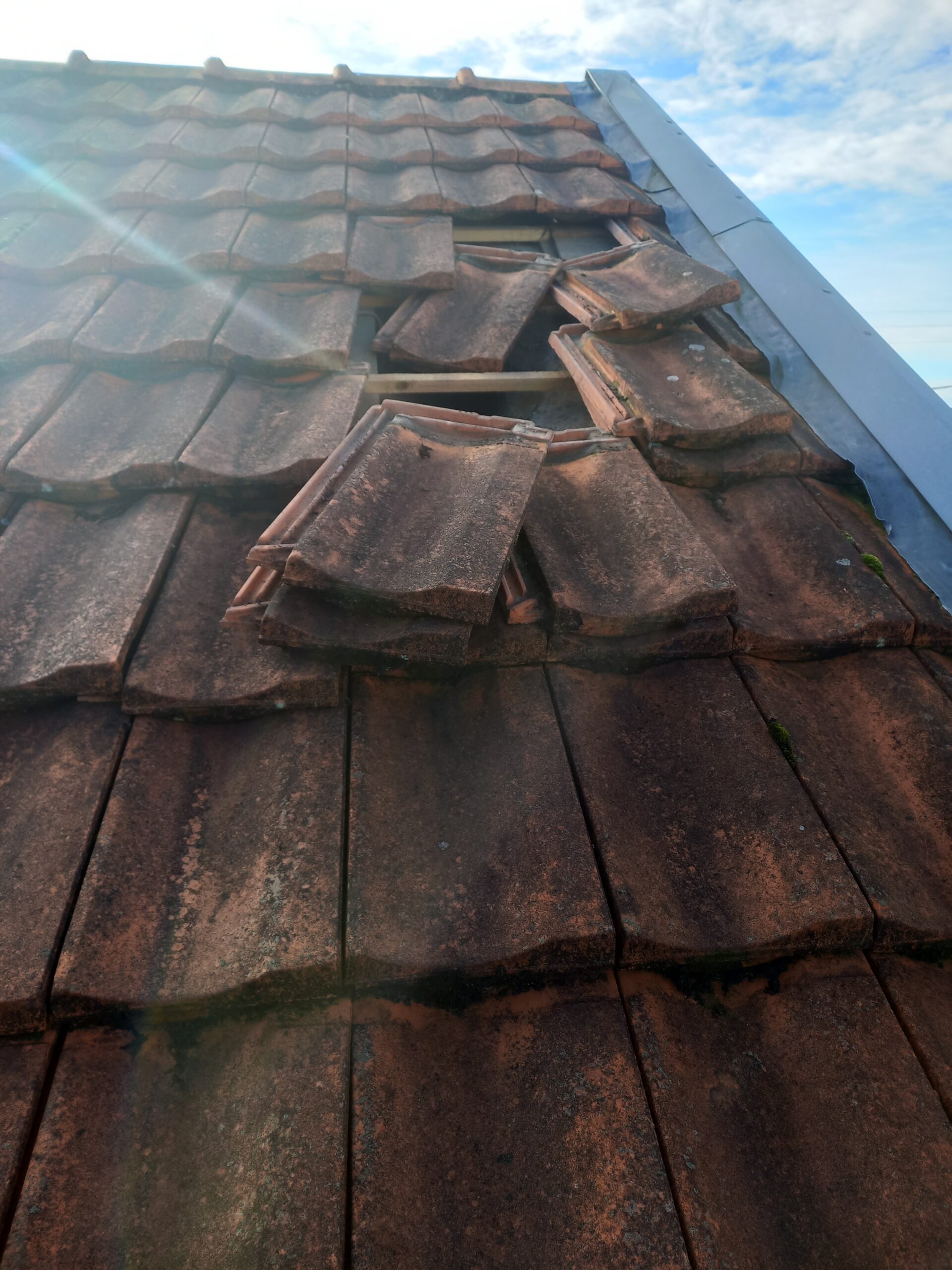 réparation tuiles urgente herranz ravalement nantes